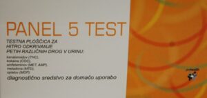 Abugnost PANEL 5 testna ploščica za hitro odkrivanje petih različnih drog v urinu